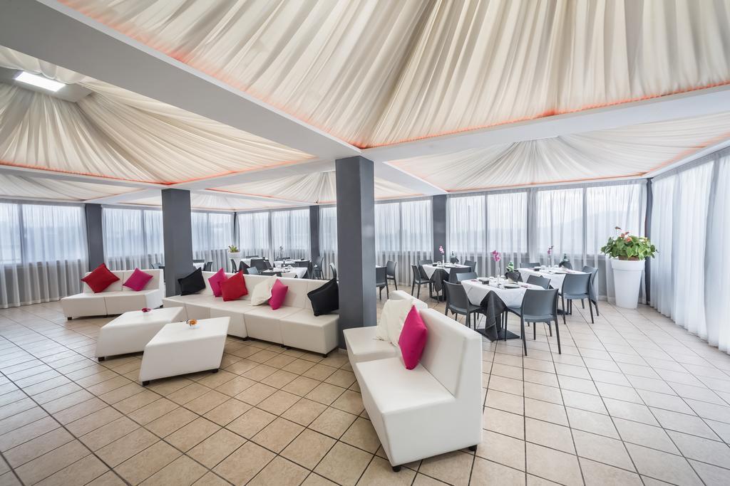 Kleopatra Design Hotel Неаполь Экстерьер фото