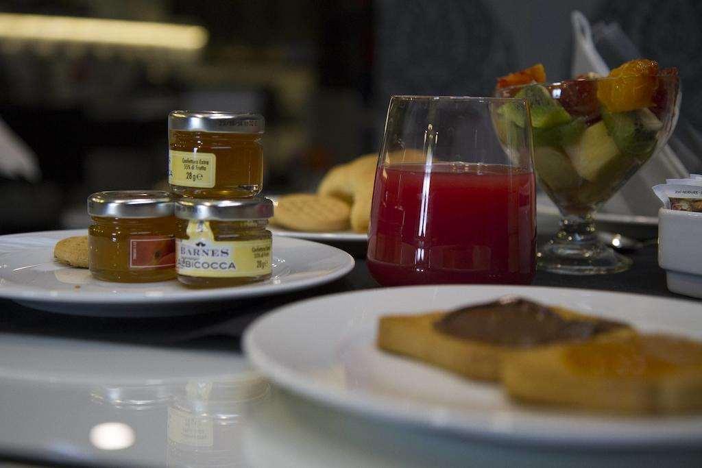 Kleopatra Design Hotel Неаполь Ресторан фото